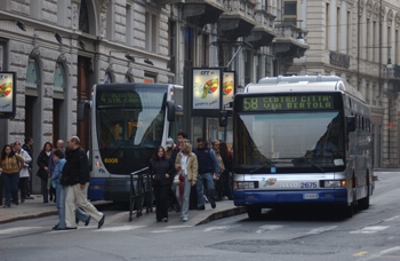 tram bus